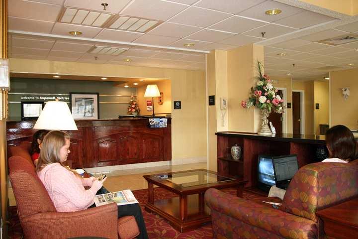 Hampton Inn Hopewell Fort Gregg-Adams Buitenkant foto